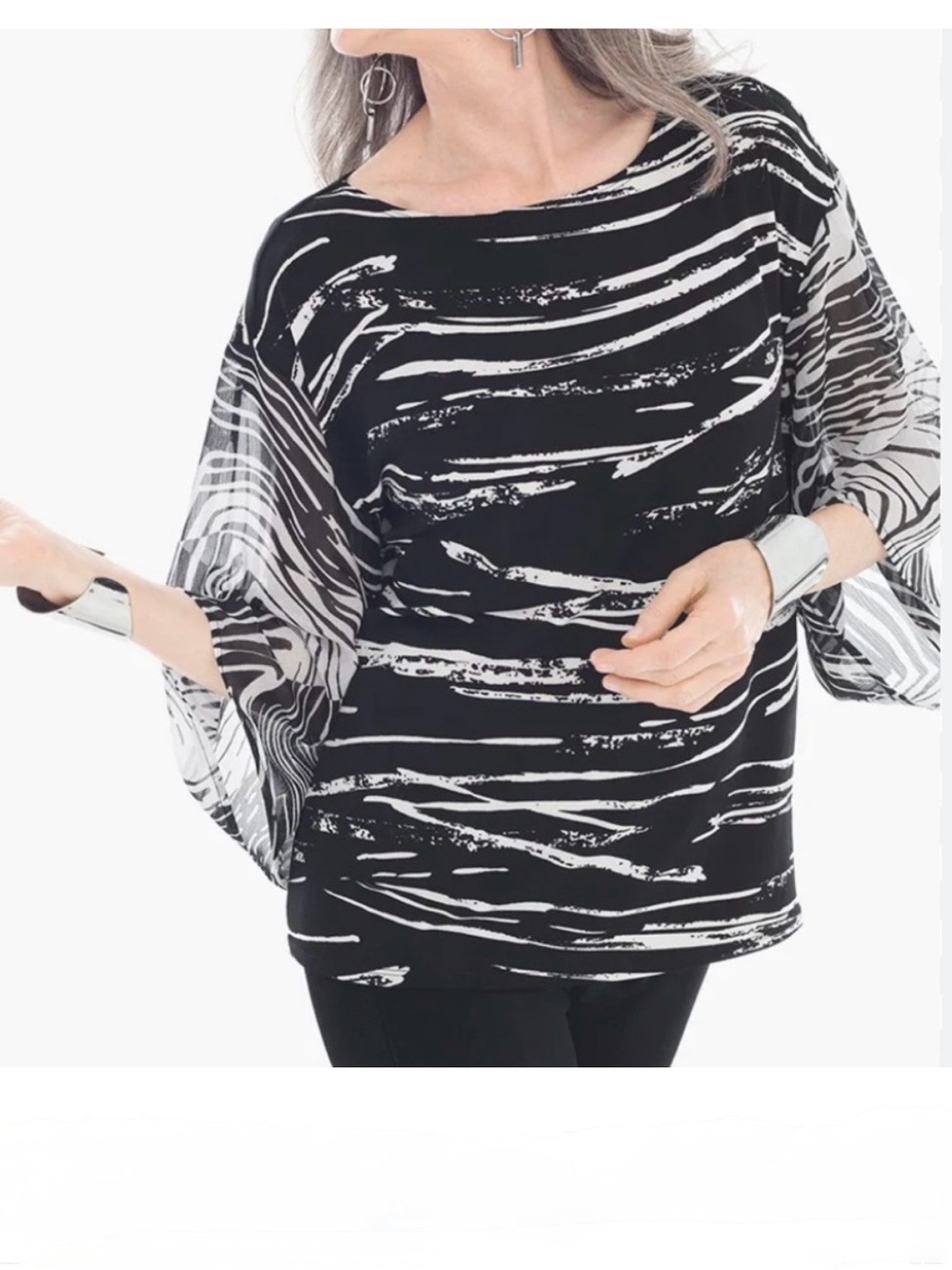 Chico’s Travelers top size 1, ladies 8-10 (M)
